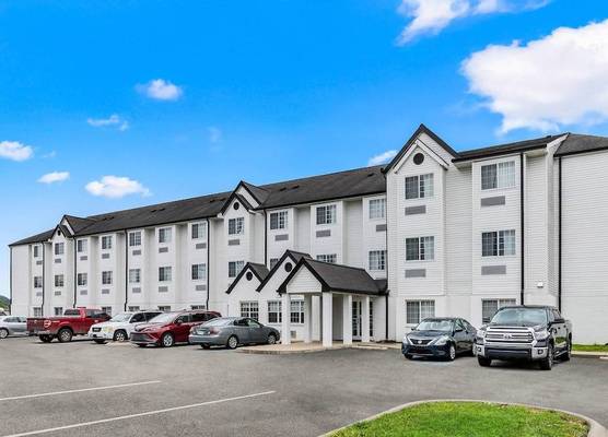 Quality Inn & Suites Nashville - Bellevue 1