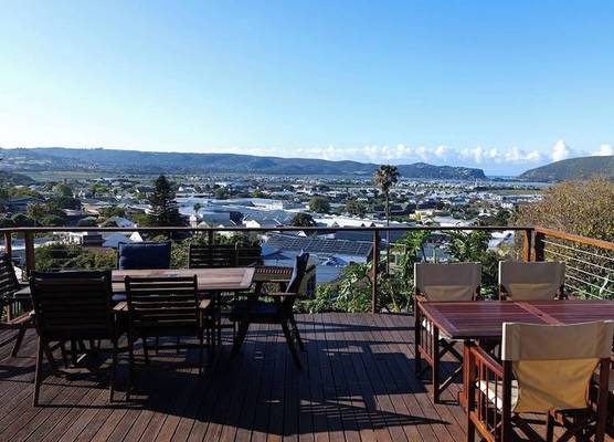 Guinea Fowl Lodge - Lagoon & Heads View B&B, Central Knysna 1