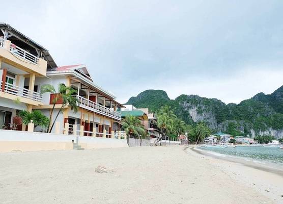 El Nido Beach Hotel 1