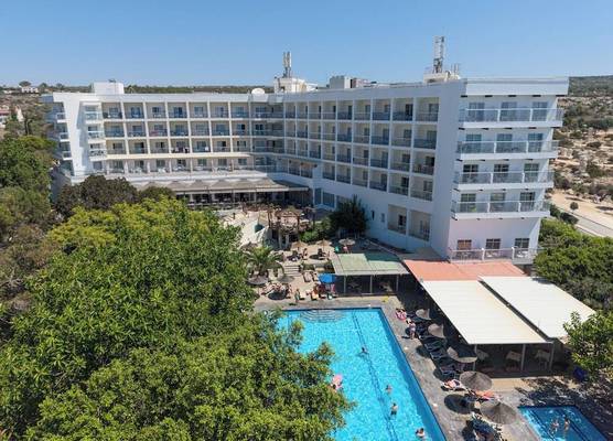 Marina Hotel 1