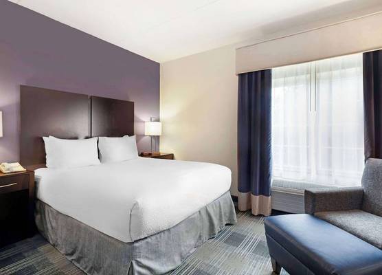 Best Western Hartford Hotel and Suites 1