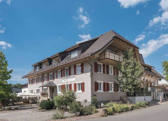Landhotel Gasthaus zum Pflug 1