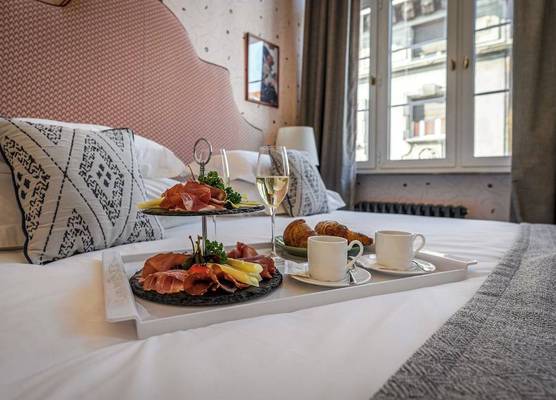 Hotel Capital 1