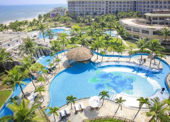 Olalani Resort & Condotel 1