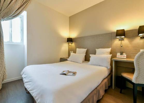 Logis Hôtel & Restaurant La Villa Bleue 1