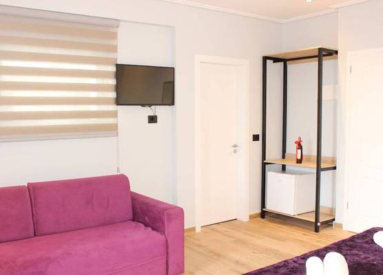 Bebi Hotel And Apartments 1