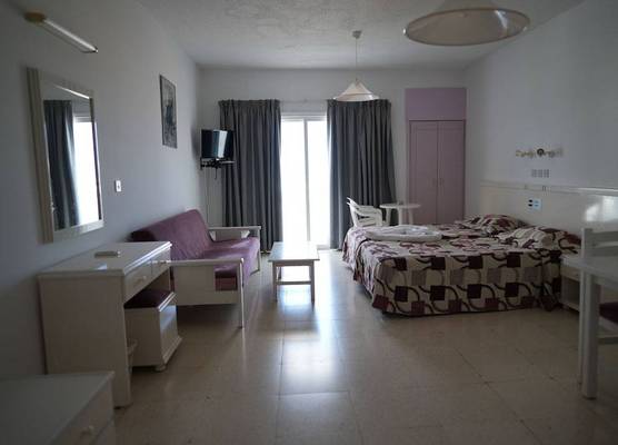 Astreas Beach Hotel 1