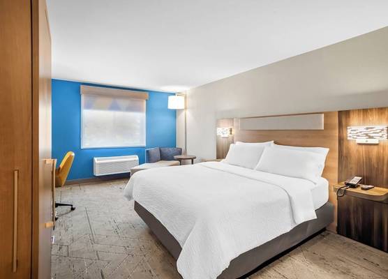 Holiday Inn Express & Suites Tumwater - Olympia by IHG 1
