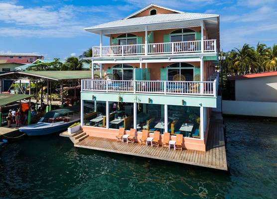 Bocas Paradise Hotel 1