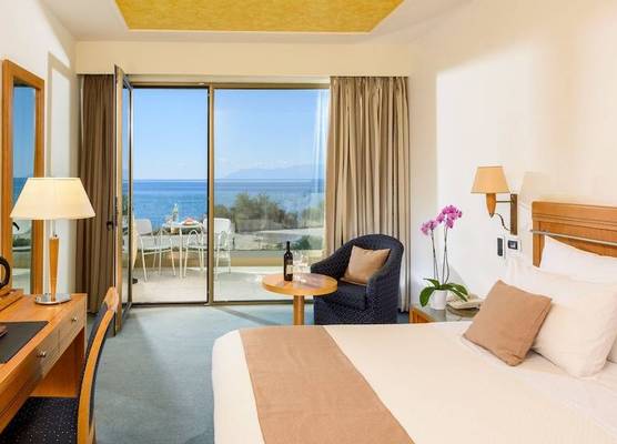 Alexander Beach Hotel & Spa 1