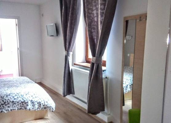 Central Guesthouse 1