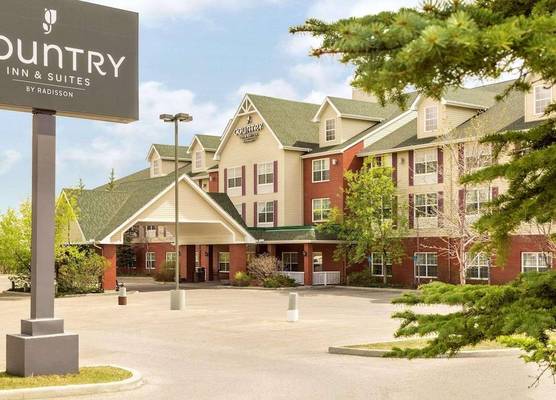 Country Inn & Suites by Radisson, Calgary-Northeast 1