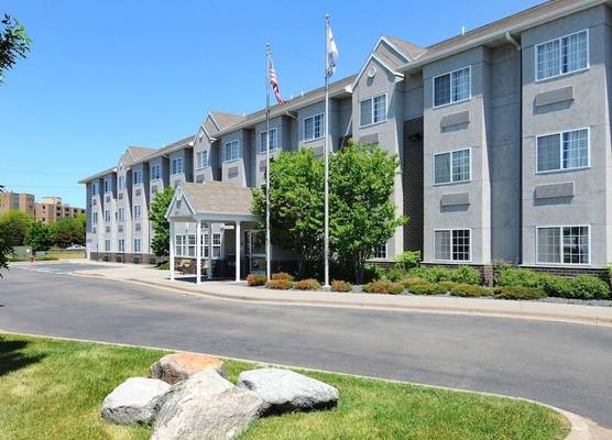 Microtel Inn & Suites by Wyndham Bloomington MSP Airport 1