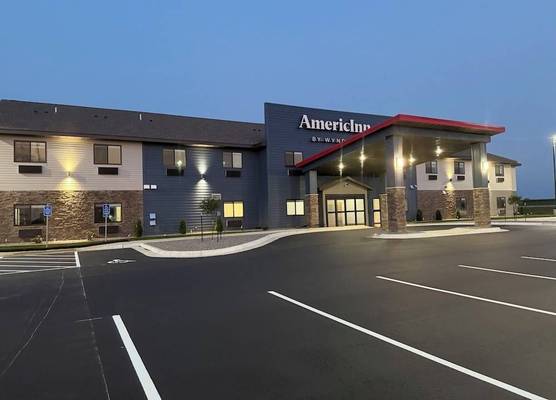 AmericInn by Wyndham Mountain Lake MN 1