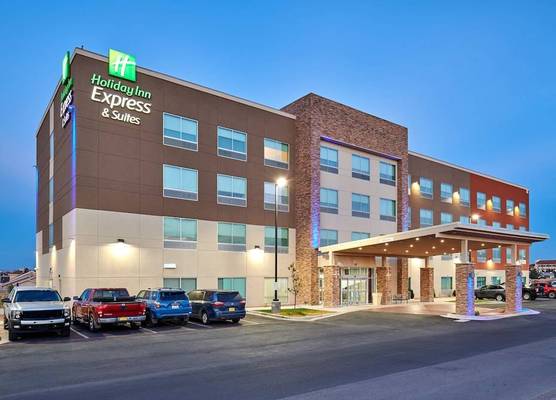 Holiday Inn Express & Suites EL PASO EAST-LOOP 375 by IHG 1