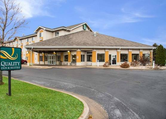 Quality Inn & Suites Menomonie 1