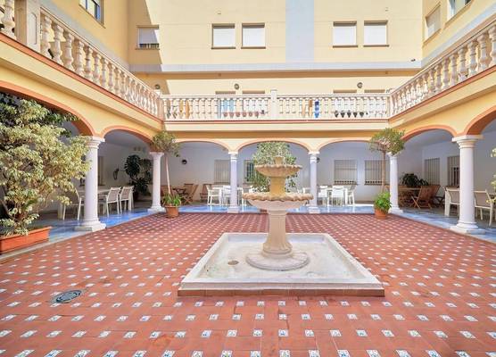 Micampus Málaga Student Residence 1