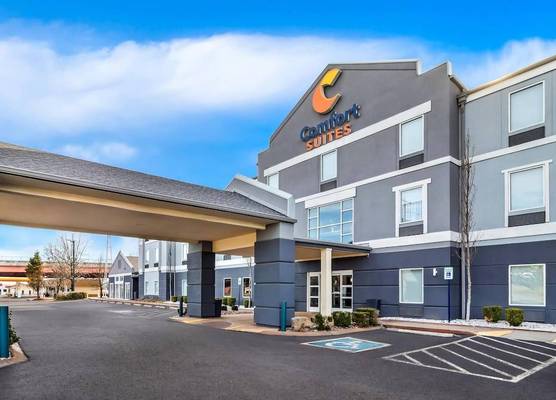 Comfort Suites Goodlettsville Rivergate 1