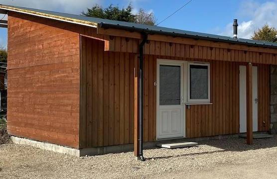 Ivy Cottage-Serviced accommodation 1