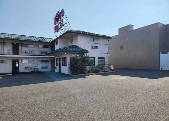 Winslow Motel 1