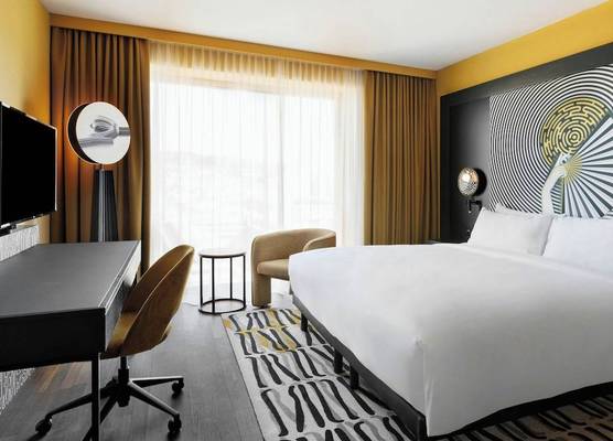 Renaissance Zurich Tower Hotel 1