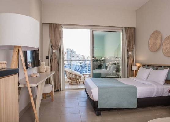 Redcon Suites 1