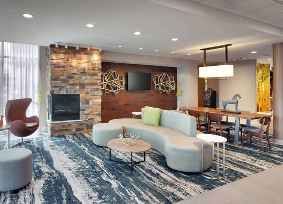 Fairfield Inn & Suites by Marriott Springfield North 1
