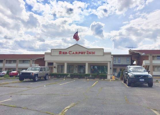 Red Carpet Inn Great Lakes 1