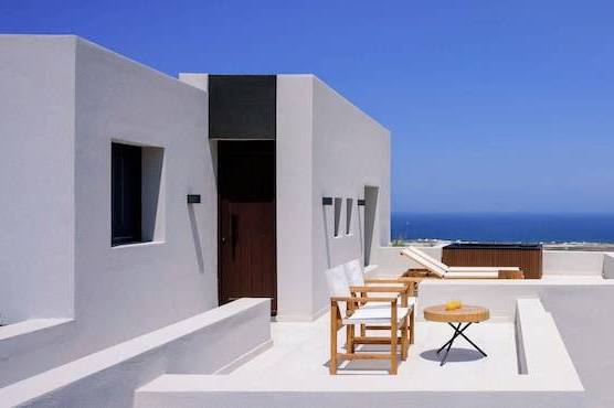 Ryolithos Suites 1