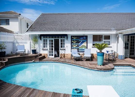Admiralty Beach House 1