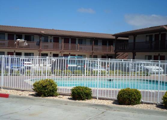 Ez 8 Motel Newark 1