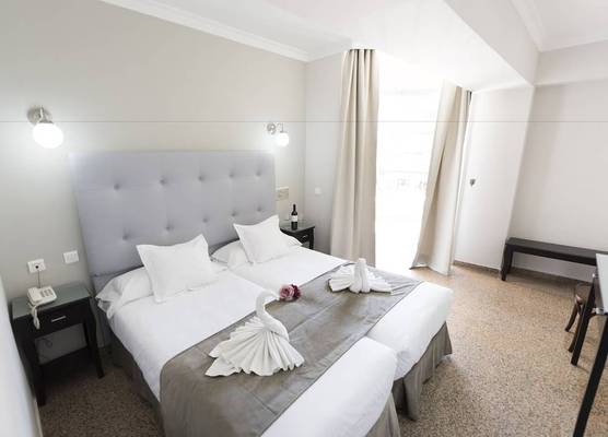 Hotel Toboso Chaparil 1