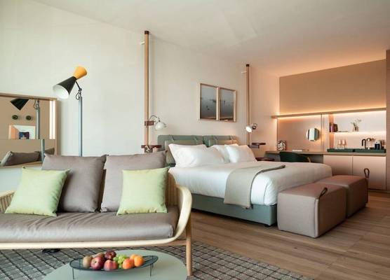 Laguna Faro Suites - Adults Only 1