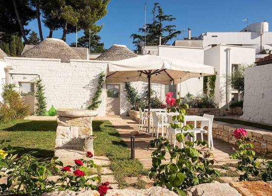 Trulli in corte 1
