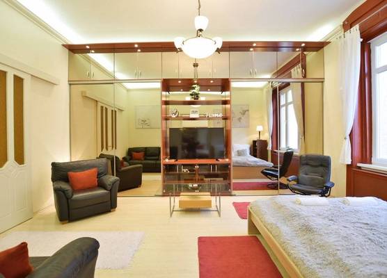 Ultra central apartment at Synagogue 1