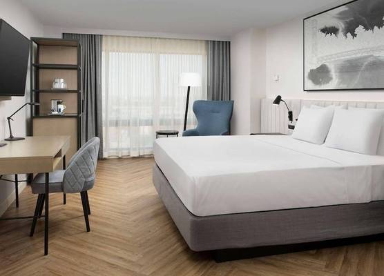 Radisson Blu Fargo 1