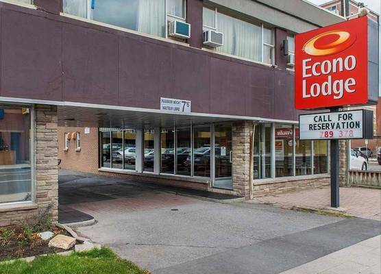 Econo Lodge Downtown Ottawa 1