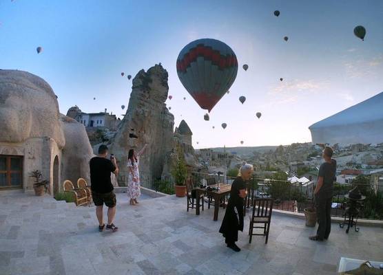 Grand Cave Suites 1