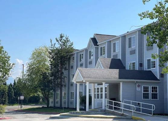 Baymont Inn & Suites by Wyndham Anchorage Airport 1