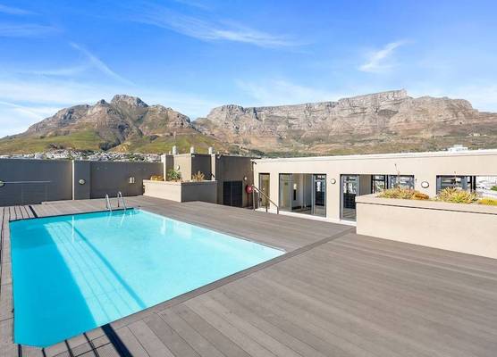 Four Seasons Urban Escape 1