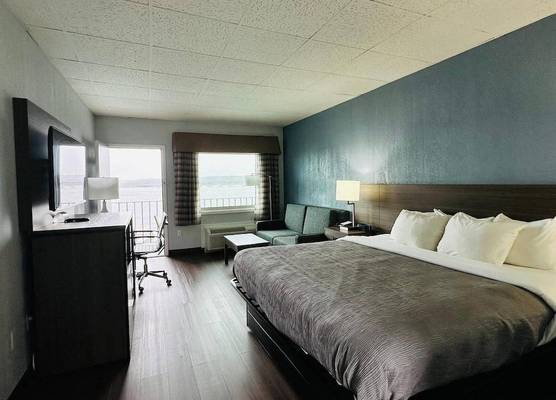 Quality Inn - On The Lake Clarksville-Boydton 1