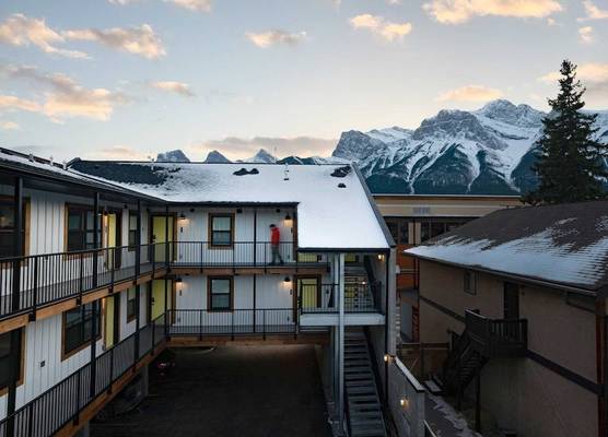 Basecamp Suites Canmore 1