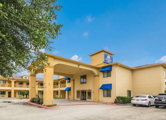Americas Best Value Inn & Suites Tomball 1