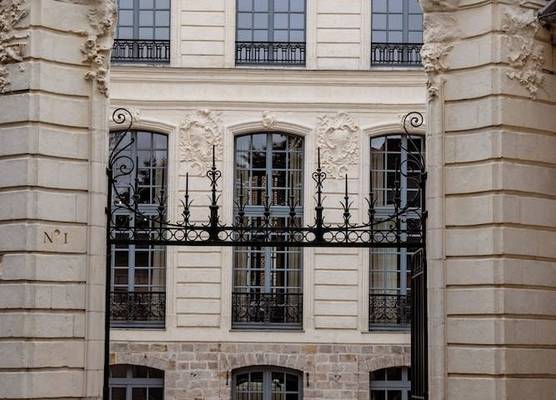 Hôtel Royal Beaulaincourt 1