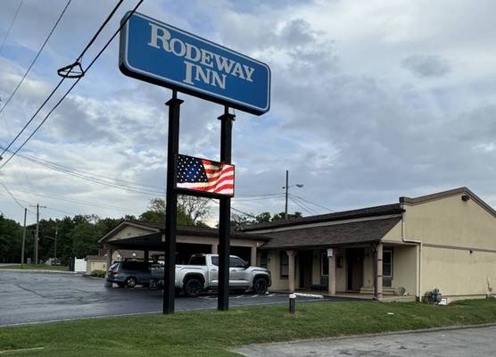 Rodeway Inn Goodlettsville South 1