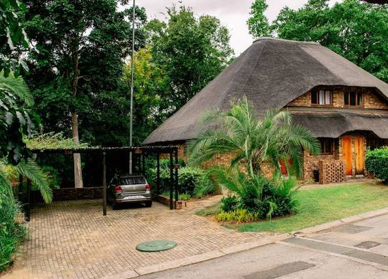 INYAMATANE LUXURY LODGES at Kruger Park Lodge 1