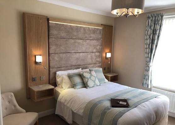 Edgcumbe Guest House 1