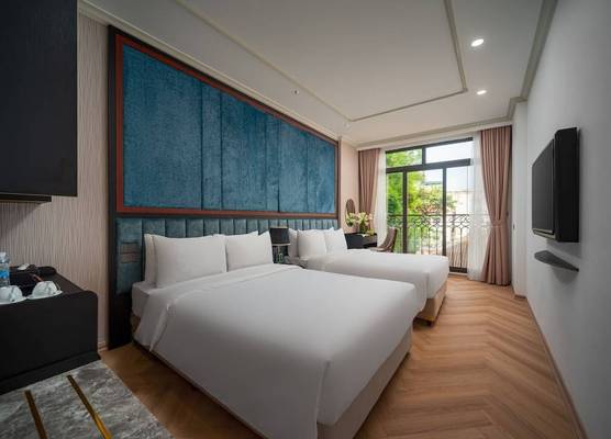Calile Hotel - Hanoi Train Street 1