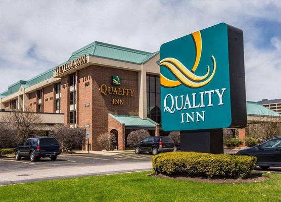 Quality Inn Schaumburg - Chicago near the Mall 1