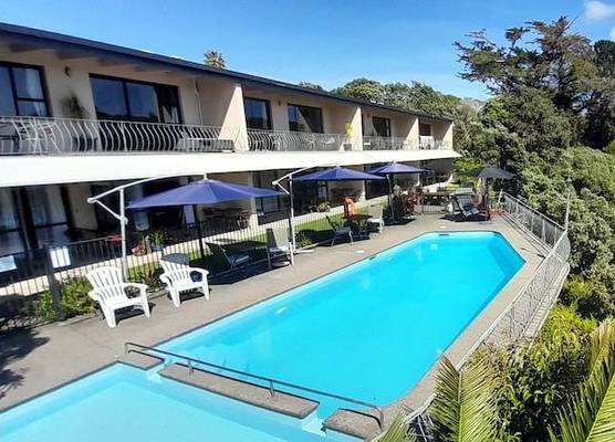Waterfalls Estate - Motel & Campground 1